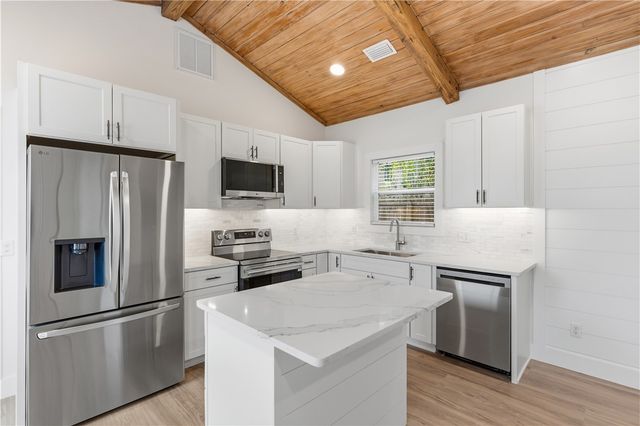 308 Palm Street, St Simons Island, GA 31522