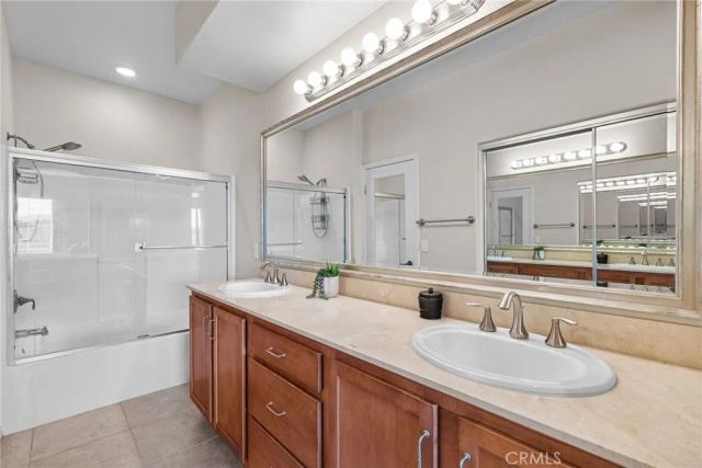 23860 Brescia Drive, Valencia, CA 91354