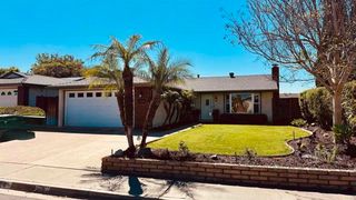 11384 Calle Jalapa, San Diego, CA 92126