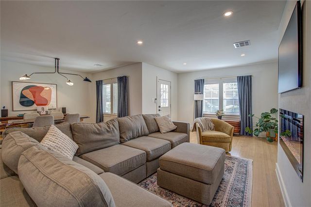 805 NW 49th Street, Oklahoma City, OK 73118