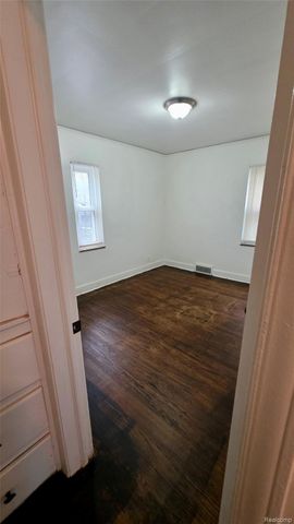 11750 Elmdale Street, Detroit, MI 48213