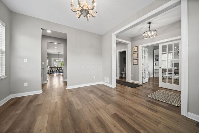 765 Avebury Drive, Pickerington, OH 43147