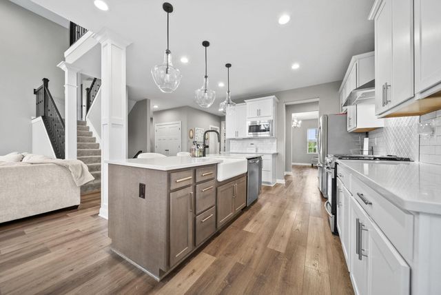 765 Avebury Drive, Pickerington, OH 43147