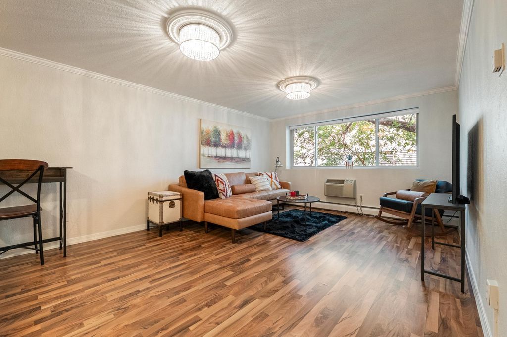 3120 Hennepin Avenue 107, Minneapolis, MN 55408 — photo 2