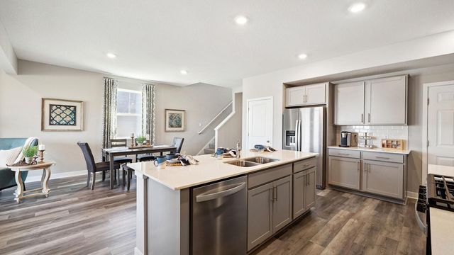 17085 Draper Way, Lakeville, MN 55044