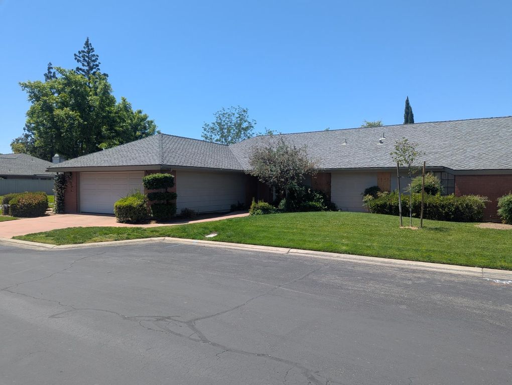 6339 N Palm Avenue, Fresno, CA 93704