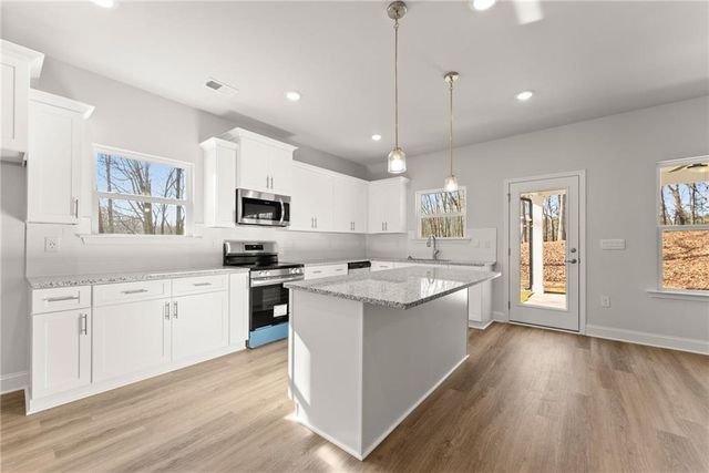 181 Blackberry Court, Pendergrass, GA 30567