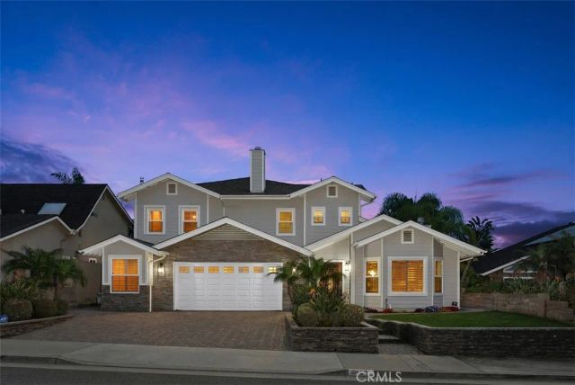 18452 Carnaby, Huntington Beach, CA 92648