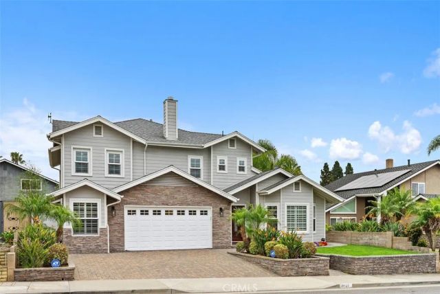 18452 Carnaby, Huntington Beach, CA 92648