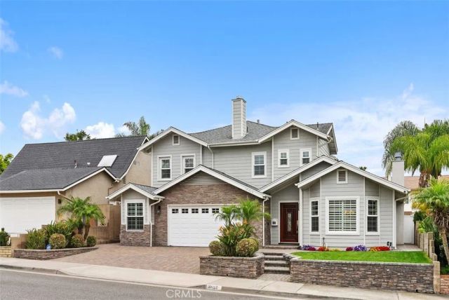 18452 Carnaby, Huntington Beach, CA 92648