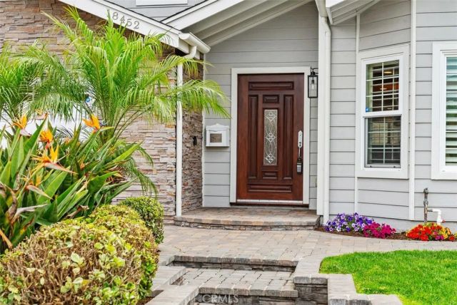 18452 Carnaby, Huntington Beach, CA 92648