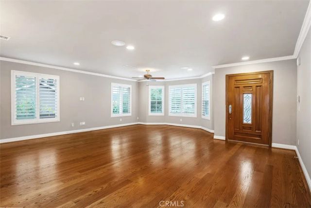 18452 Carnaby, Huntington Beach, CA 92648
