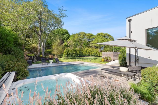 29 Monroe Drive, Montauk, NY 11954