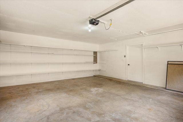 706 Tahiti Drive, Granbury, TX 76048