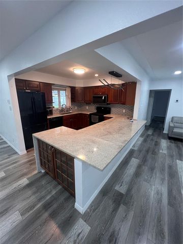 4127 28TH AVENUE N, St Petersburg, FL 33713