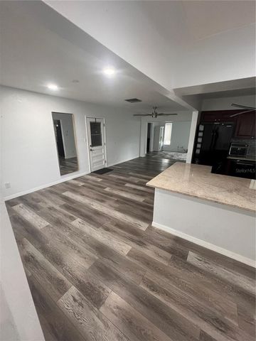 4127 28TH AVENUE N, St Petersburg, FL 33713