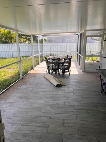 4127 28TH AVENUE N, St Petersburg, FL 33713
