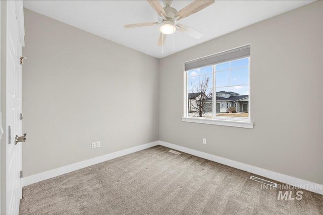 63 S Ravine Way, Nampa, ID 83687