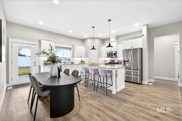 63 S Ravine Way, Nampa, ID 83687