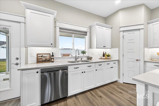 63 S Ravine Way, Nampa, ID 83687