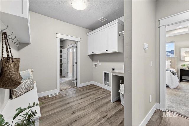 63 S Ravine Way, Nampa, ID 83687