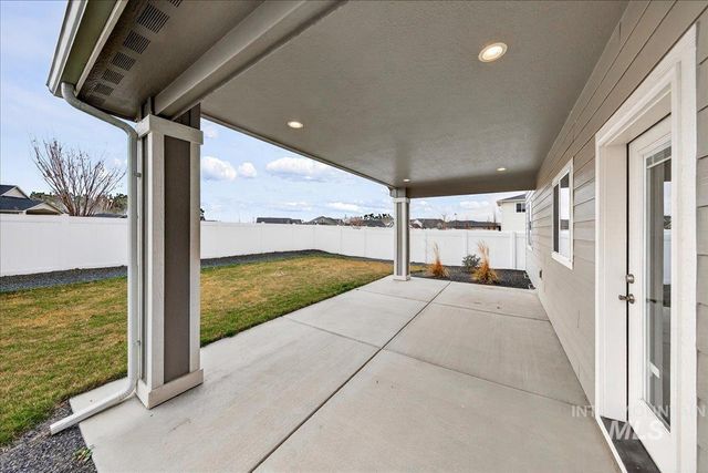 63 S Ravine Way, Nampa, ID 83687