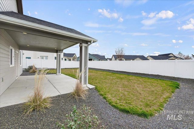 63 S Ravine Way, Nampa, ID 83687