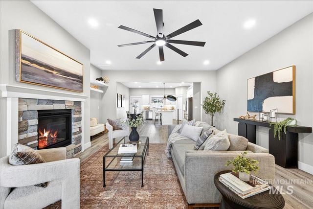 63 S Ravine Way, Nampa, ID 83687