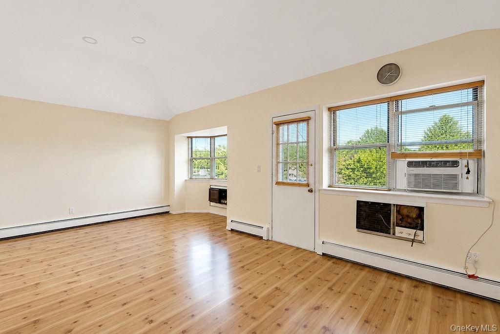 150-07 95th Street 3, Ozone Park, NY 11417 — photo 3