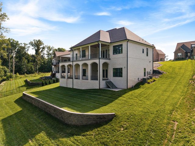 342 Raintree Drive, Hendersonville, TN 37075