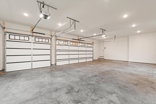 342 Raintree Drive, Hendersonville, TN 37075