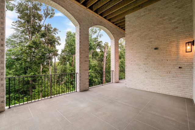 342 Raintree Drive, Hendersonville, TN 37075