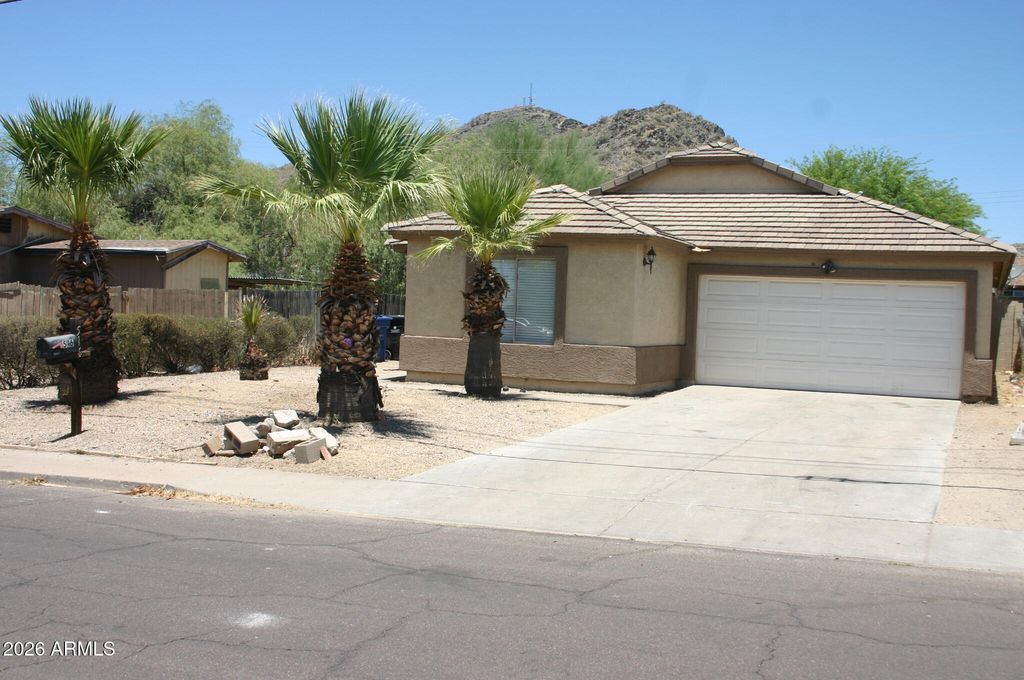 516 E VOGEL Avenue, Phoenix, AZ 85020