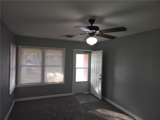 4502 Moravian Dr, Corpus Christi, TX 78415