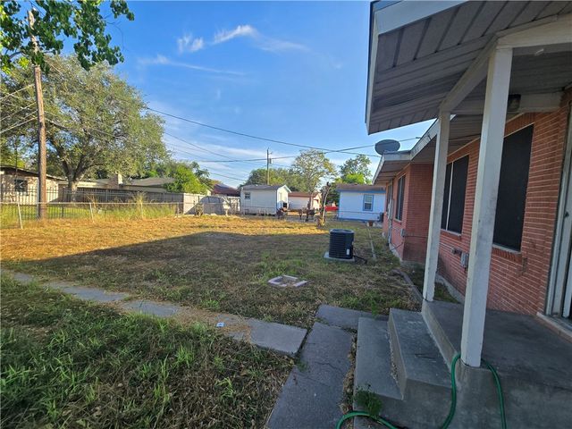 4502 Moravian Dr, Corpus Christi, TX 78415