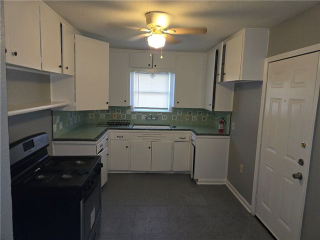 4502 Moravian Dr, Corpus Christi, TX 78415