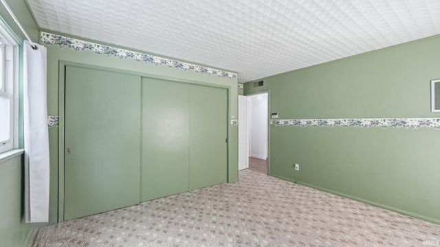 5525 Fairfield Avenue, Fort Wayne, IN 46807
