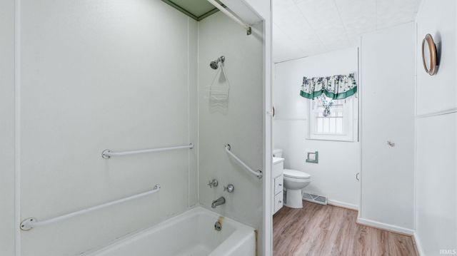 5525 Fairfield Avenue, Fort Wayne, IN 46807