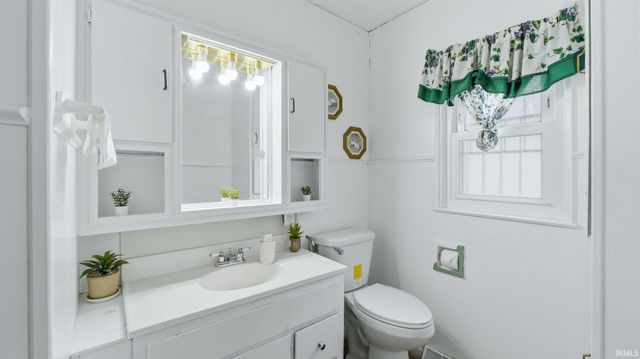 5525 Fairfield Avenue, Fort Wayne, IN 46807