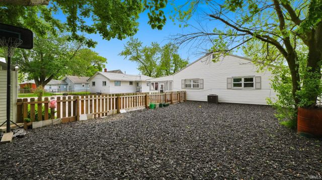 5525 Fairfield Avenue, Fort Wayne, IN 46807