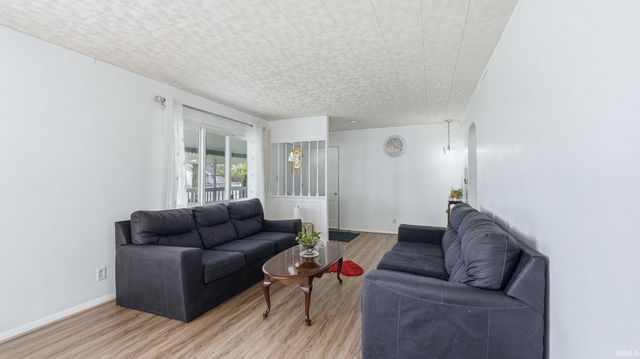5525 Fairfield Avenue, Fort Wayne, IN 46807