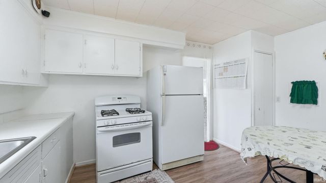 5525 Fairfield Avenue, Fort Wayne, IN 46807