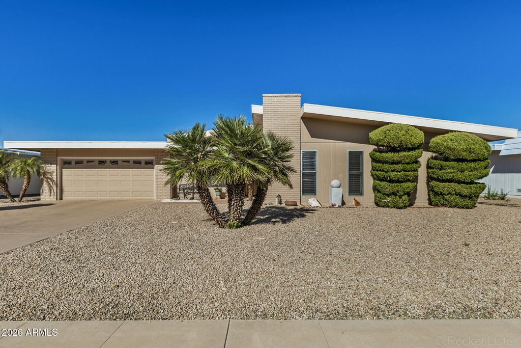 10926 W WELK Drive, Sun City, AZ 85373