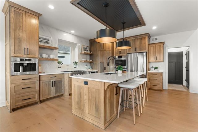 8904 N Clarion Avenue, Kansas City, MO 64153