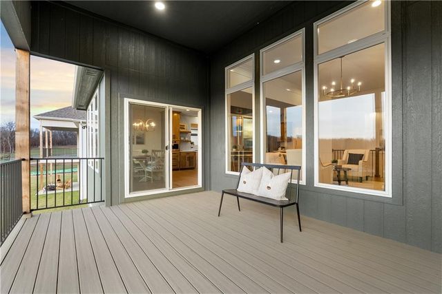 8904 N Clarion Avenue, Kansas City, MO 64153