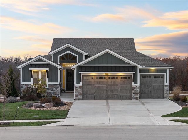 8904 N Clarion Avenue, Kansas City, MO 64153