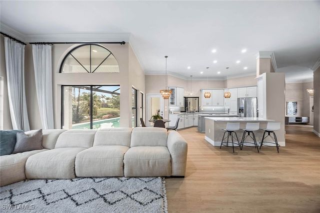 4896 Shearwater LN, Naples, FL 34119