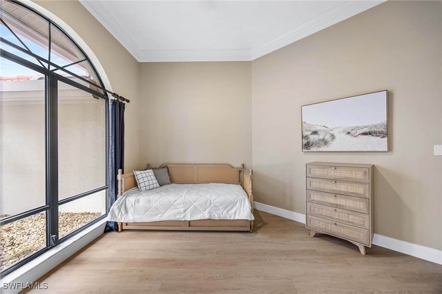 4896 Shearwater LN, Naples, FL 34119