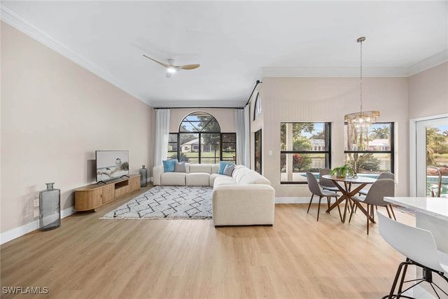 4896 Shearwater LN, Naples, FL 34119