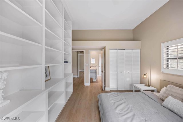 4896 Shearwater LN, Naples, FL 34119